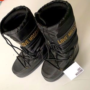 Moschino Snow Boots size 38-40
